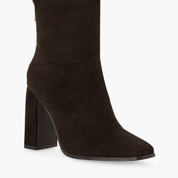 Boots - Picture 4 of 4